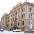 Hydrogen Fuel cell power system to meet the emergency power needs of a city in Germany A new emergency power system in Meiningen, Germany, has become operational. The system is provided by Heliocentris, hydrogen fuel cell and energy management specialists. Eight Nexa 1200 stationary fuel cells...