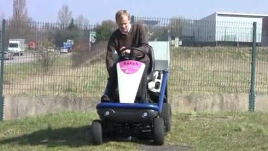 MaHyTec creates world’s first hydrogen-powered riding lawnmower