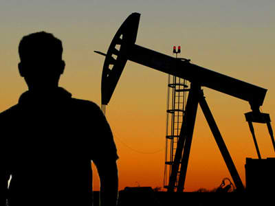 Report shows that domestic oil production may not bring economic benefit