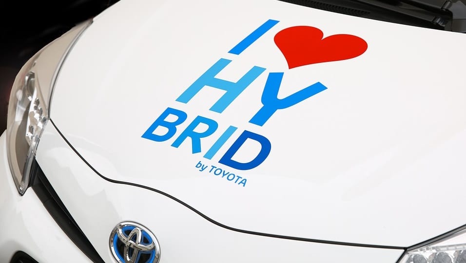 Hydrogne Fuel Cells - Hybrid Toyota Car