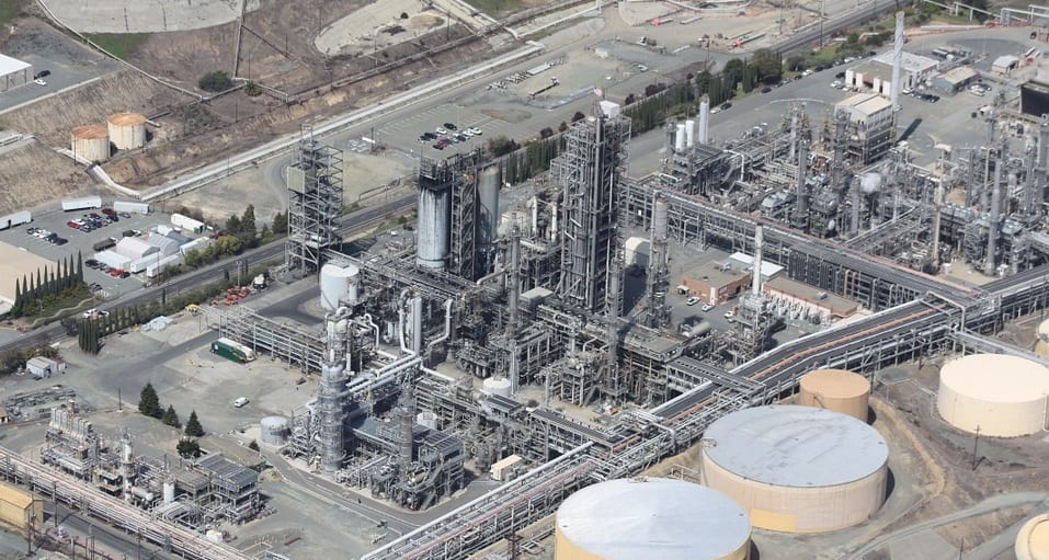 Natural Gas Ban - Natural Gas and oil refinery