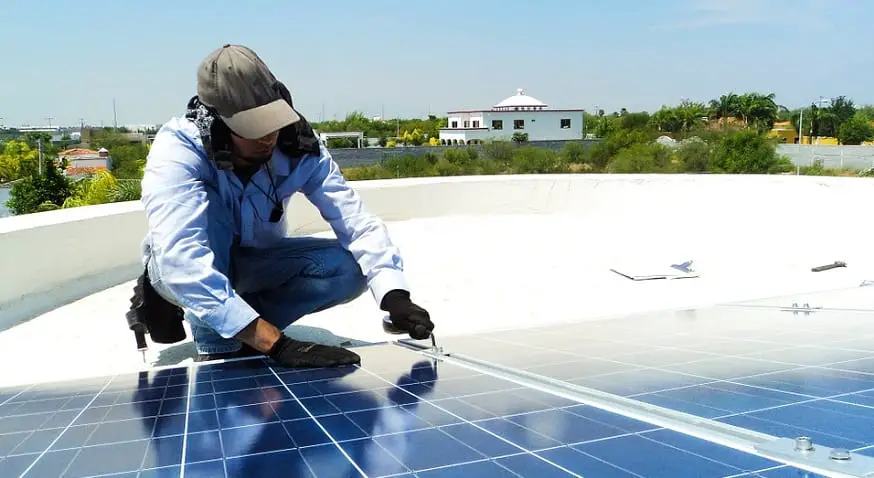 Tesla solar energy - Solar panel roof installation