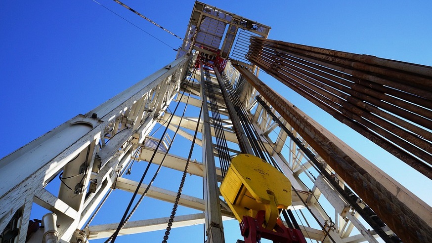 England Fracking - Drilling rig