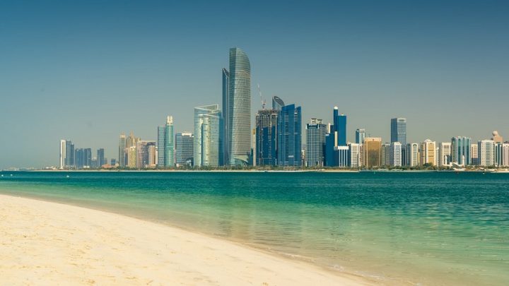 Abu Dhabi signs green hydrogen export agreement for producing H2 as fuel