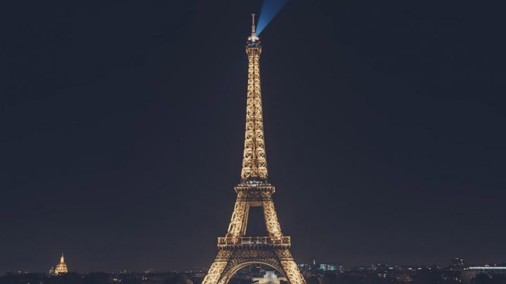 Hydrogen Lights The Eiffel Tower