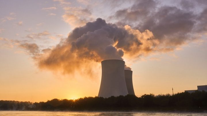 Is nuclear hydrogen fuel a feasible source of clean renewable energy?