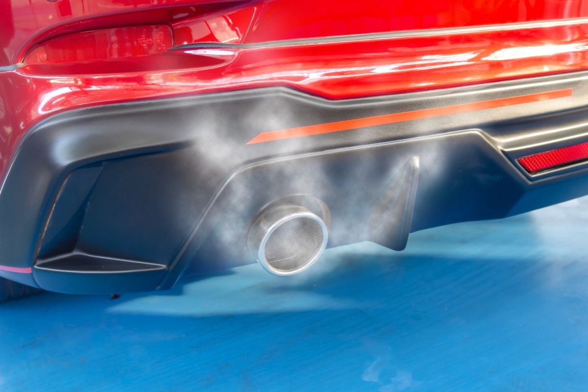 Hydrogen Combustion Engine - car tailpipe