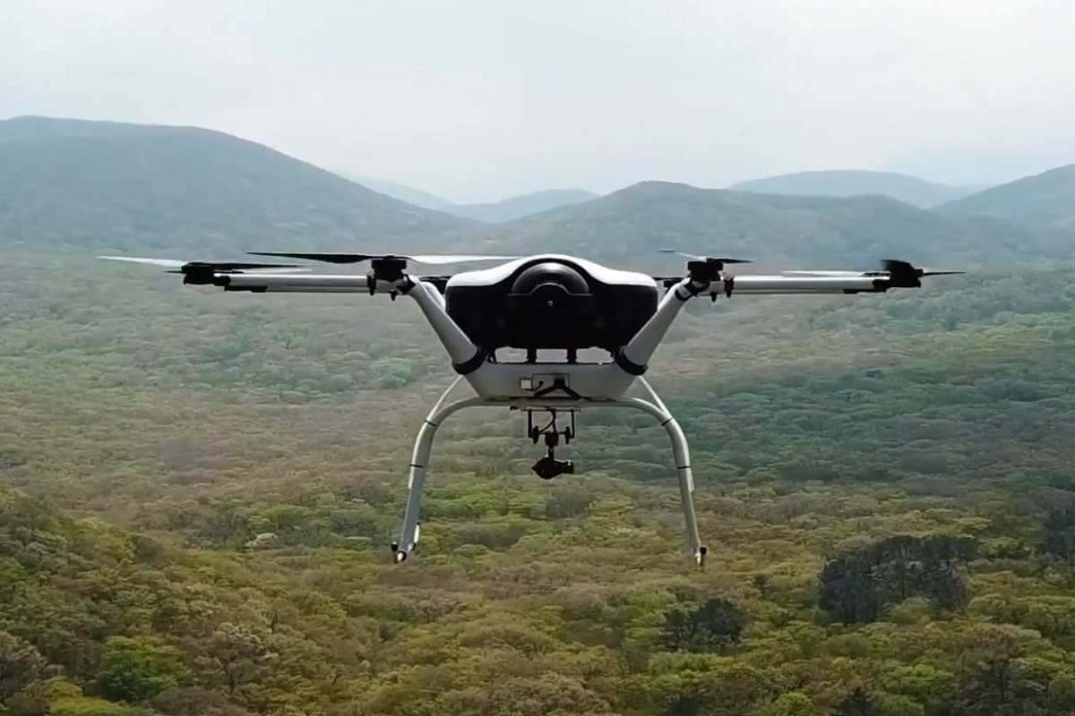 Doosan Mobility International - Hydrogen Drone - DS30W - Gale-Force Drone YouTube