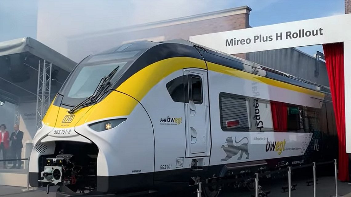 Mireo Plus H hydrogen train unveiled by Siemens Mobility and DB