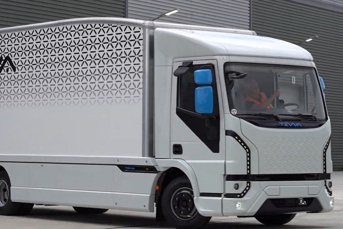 Hydrogen Truck - Tevva Hydrogen Electric Truck launch at RTX, June 2022 - Tevva YouTube - pic 2