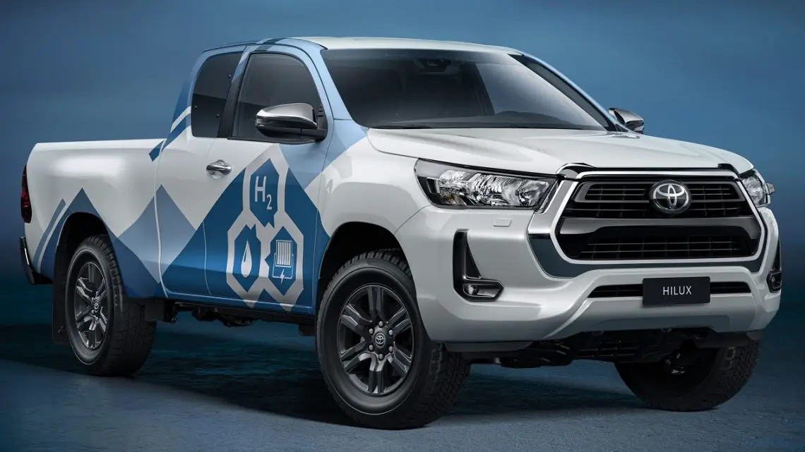 Ricardo and Toyota collaborate on light commercial hydrogen fuel cell truck