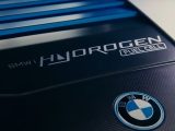 BMW iX5 hydrogen vehicles - Launch of the BMW iX5 Hydrogen pilot fleet - Image 2 - BMW Group YouTube