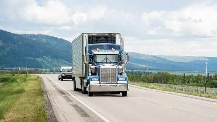 Commercial hydrogen trucks to be tested for the first time in Canada