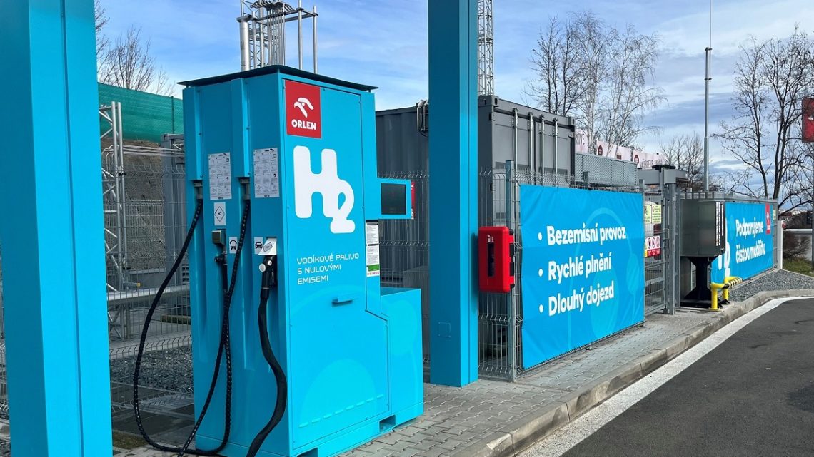 New public hydrogen refueling station opens in Czech Republic