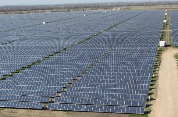 Austin Energy activates largest solar farm in Texas