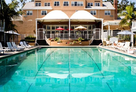 Lafayette Hotel pool - energy saving with hydrogen fuel cells