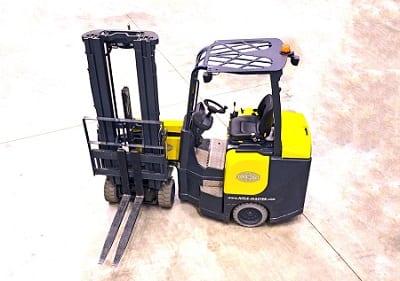 Hydrogen Fuel Cells To Power Forklift - Image of Forklift