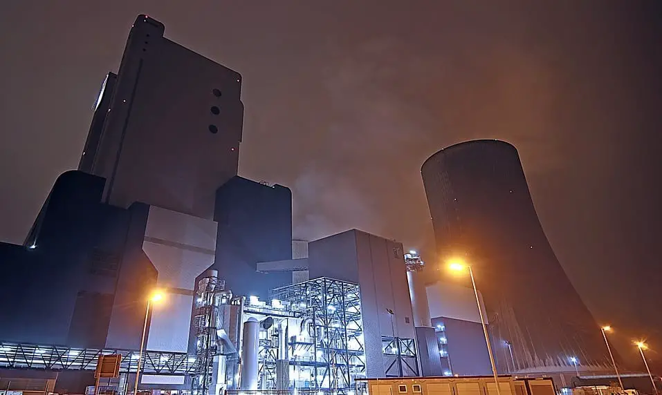 China halts production on coal power plants to power renewable energy investments China halts production on coal power plants to power renewable energy investments