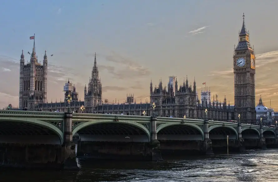 Clean Vehicles - Image of London