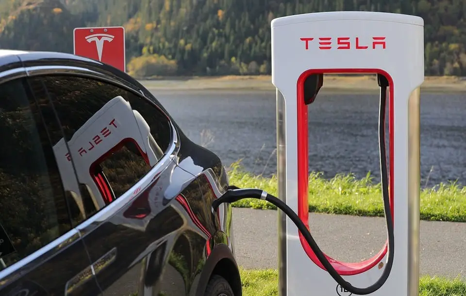 Solar energy to power all of Tesla’s charging stations