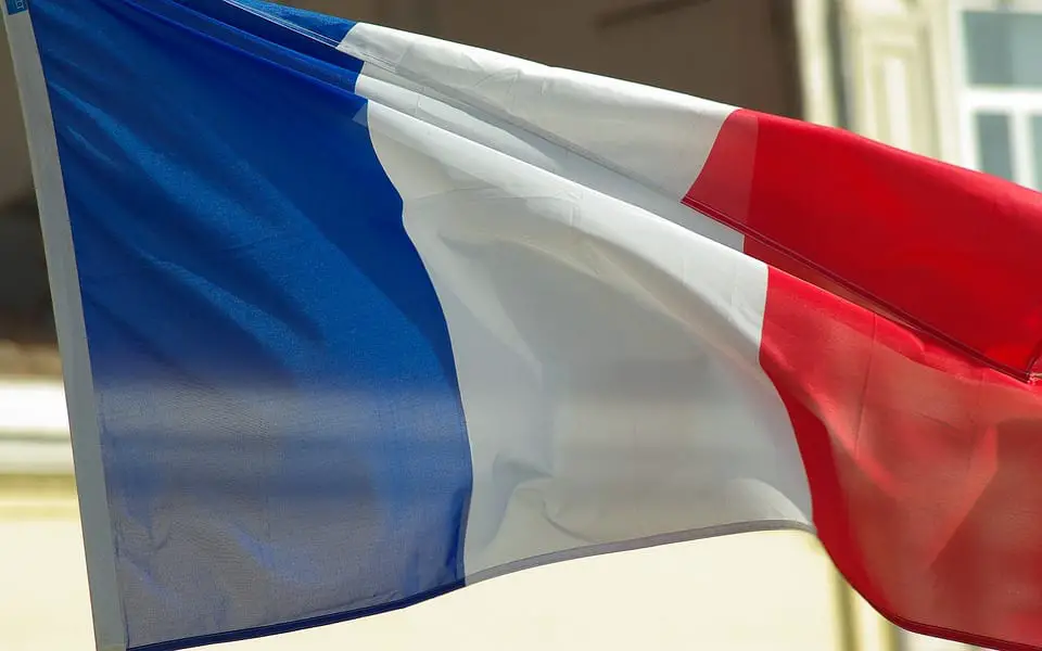 France to embrace clean vehicles more aggressively France to embrace clean vehicles more aggressively