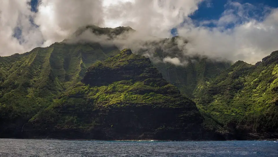 Hawaii sets sights on renewable energy