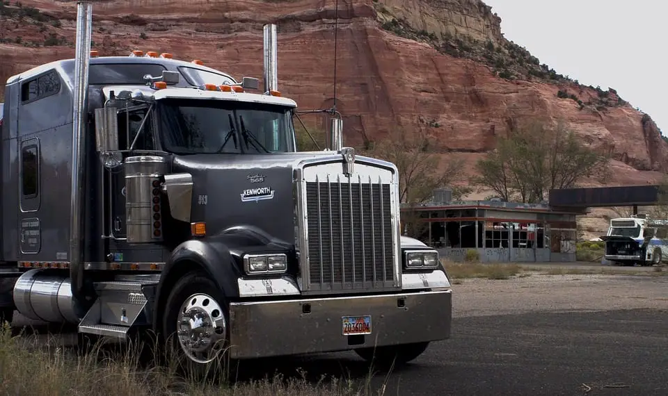 Hydrogen Trucks - Image of Tractor Trailer