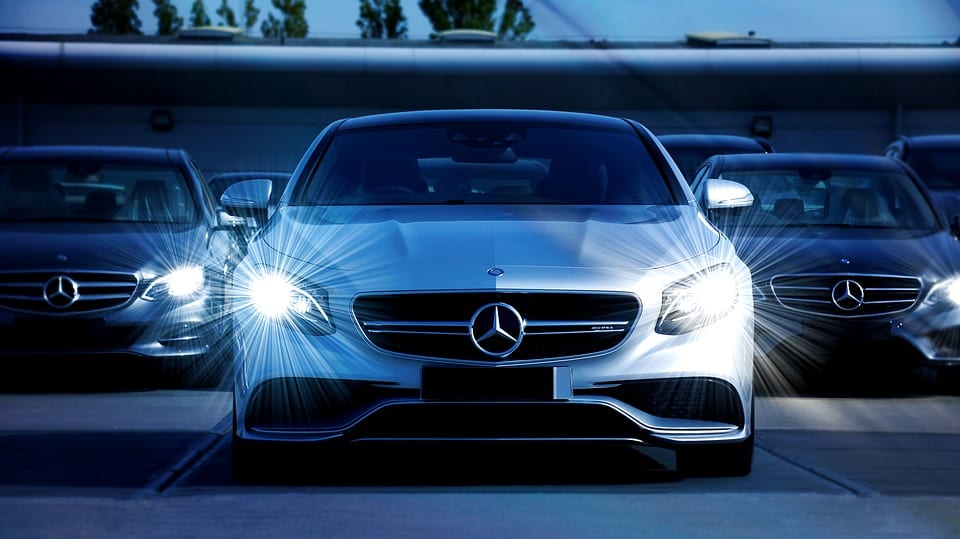 Mercedes-Benz is moving forward with its plans for new fuel cell vehicles
