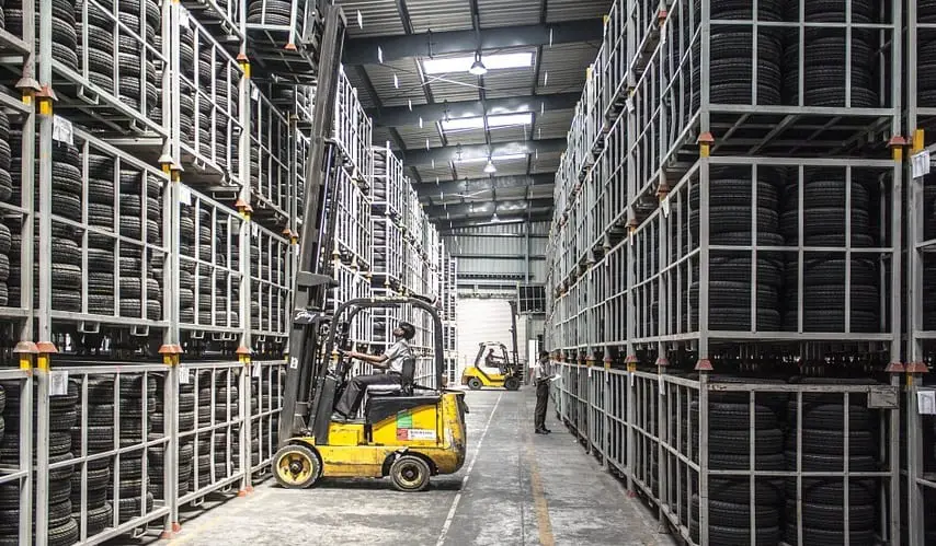 Hydrogen Fuel Vehicle - Forklift in action