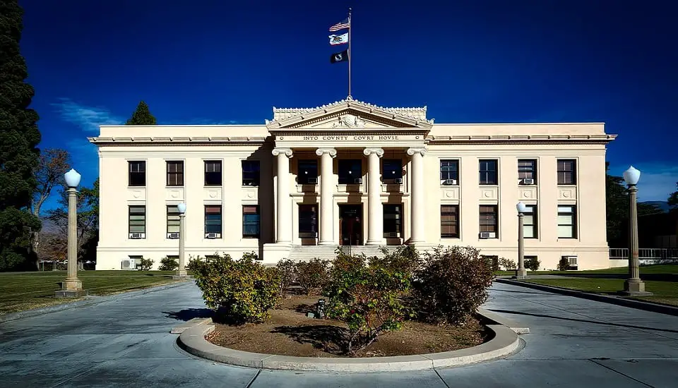 Renewable Energy Legislation - Courthouse in California