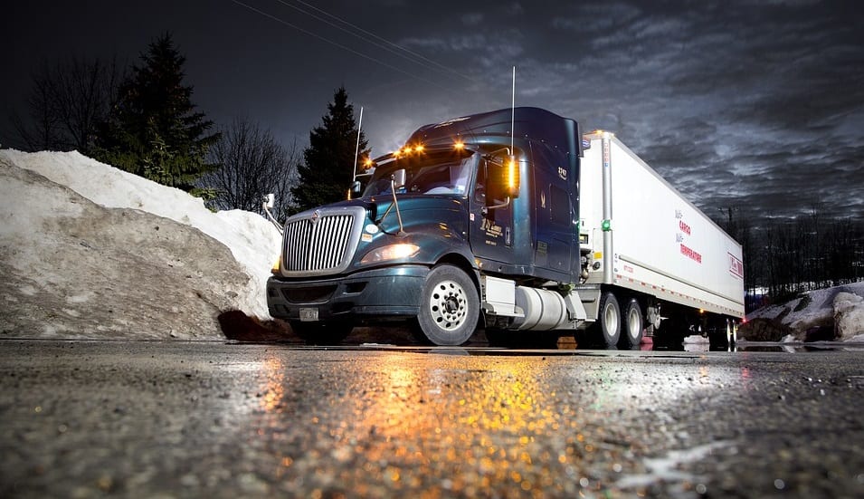 Hydrogen fuel cell truck - Image of tractor trailer