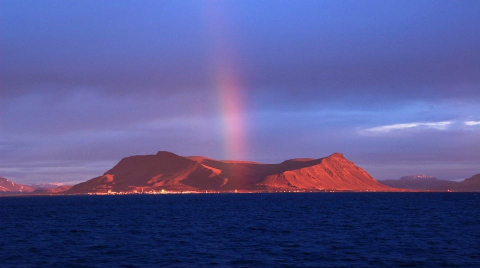 carbon-neutral fuel - Volcano in Iceland