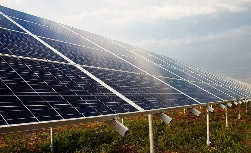 community solar gardens - Solar Panels on grass