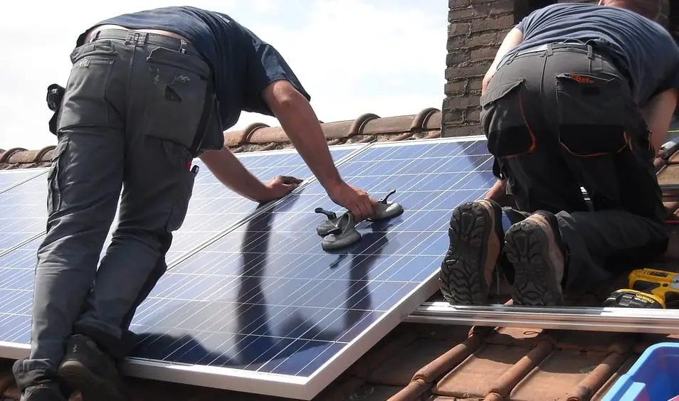 New California solar energy law requires new houses to include solar panels