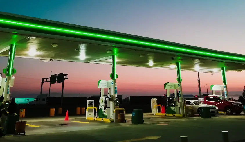 hydrogen refueling station explosion - gas station at dusk