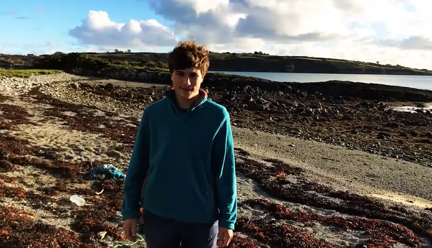 Teen develops innovative method for extracting microplastic pollution from water