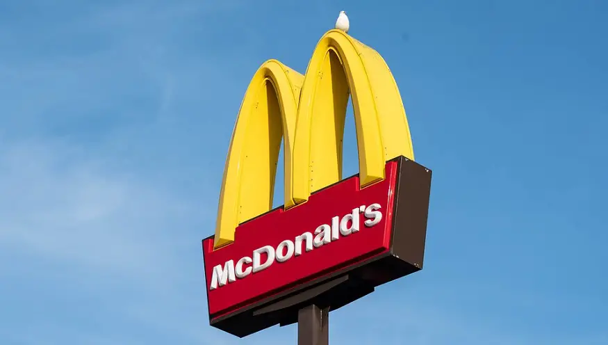 McDonald's renewable energy deals - McDonald's restaurant sign