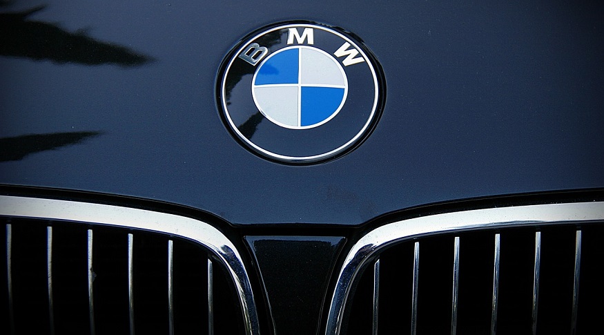 BMW FCEVs - BMW logo on car