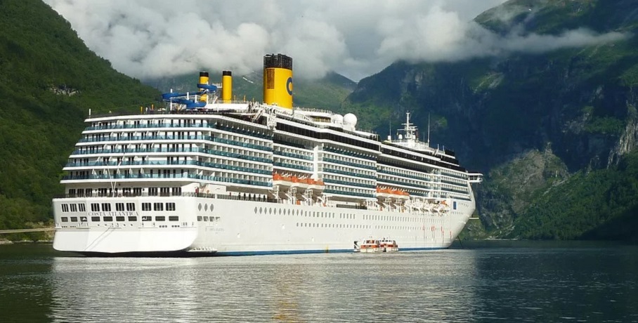 Norwegian company partnership to launch liquid hydrogen fuel cell cruise ship