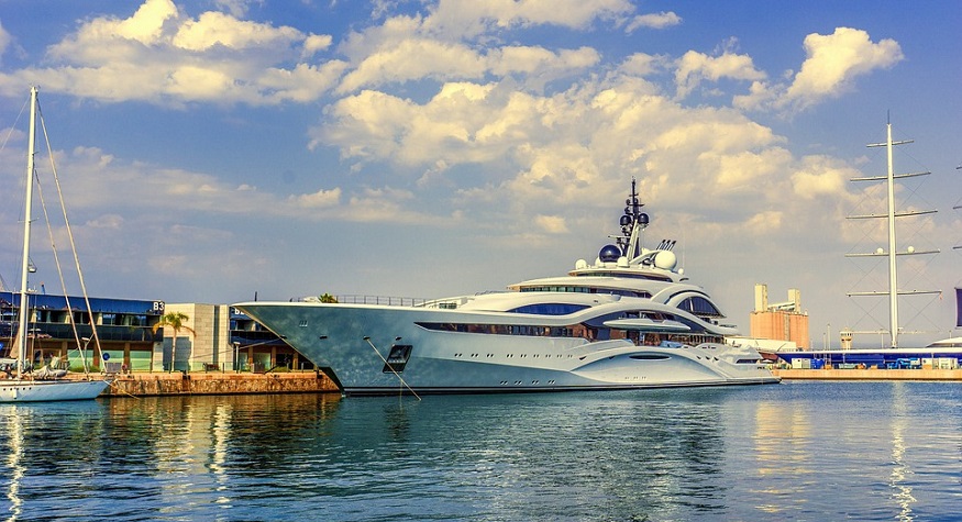 Did Bill Gates really buy a hydrogen fuel powered superyacht for $644 million?