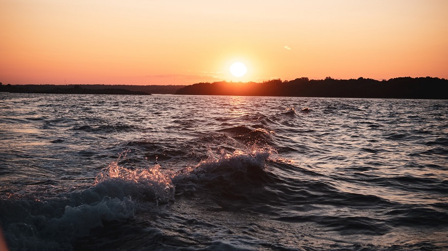 Floating tidal power - waves on water