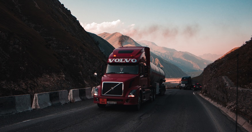 Volvo and Daimler work together on heavy duty truck fuel cells