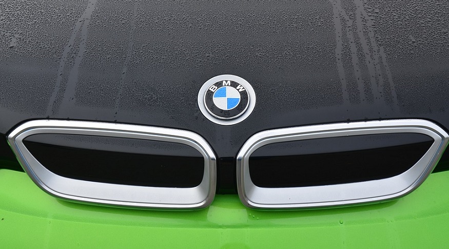 BMW hydrogen fuel cell investment bumps up as it re-commits to EVs