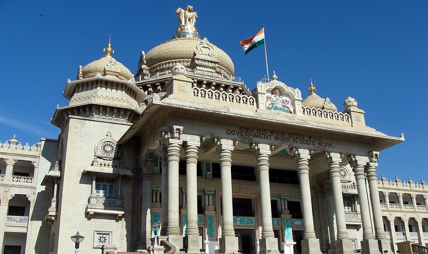 Hydrogen fuel cell vehicle - India - Government Building