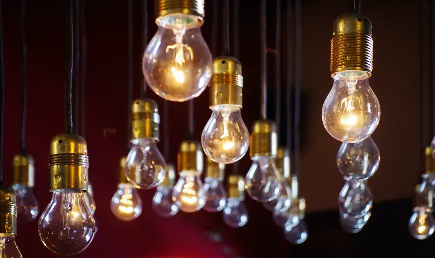 Hydrogen fuel cell system - light bulbs