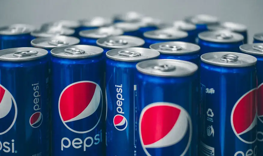 Renewable energy by 2030 - Cans of Pepsi