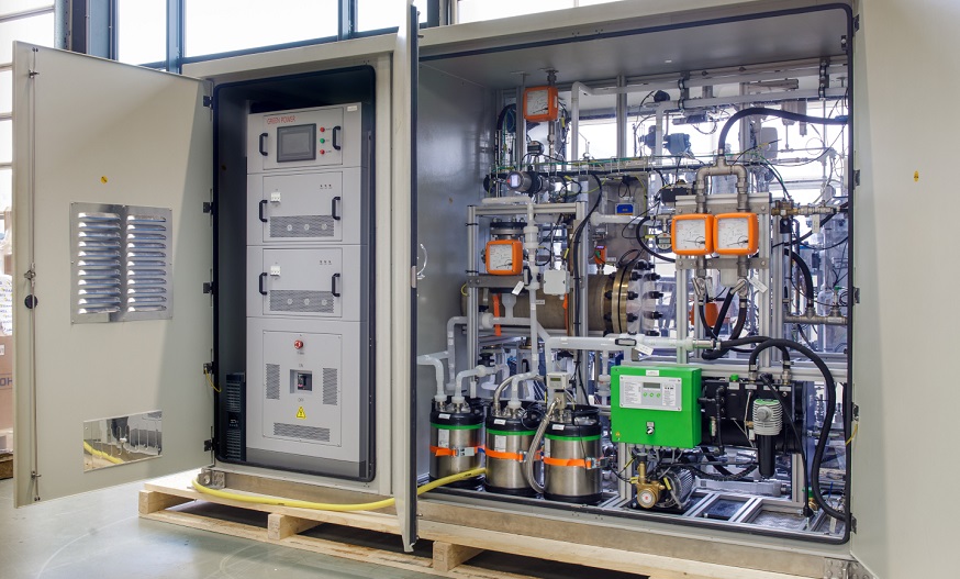 Plug Power and Frames deliver 25 kW hydrogen electrolyzer to Japan