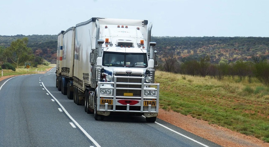 Fuel Cell Transport Trucks - Truck on road
