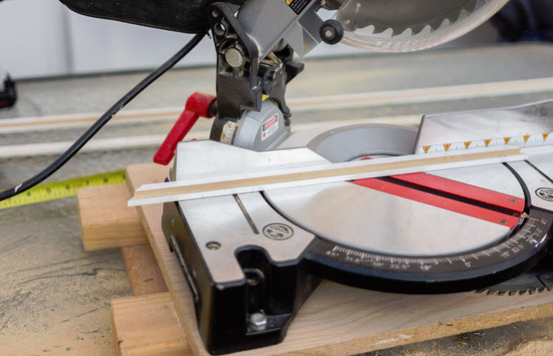 Best DIY Time: How to Choose a Miter Saw