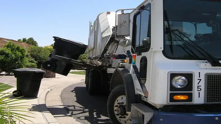 Hydrogen fuel cell garbage trucks hubs to use waste for power